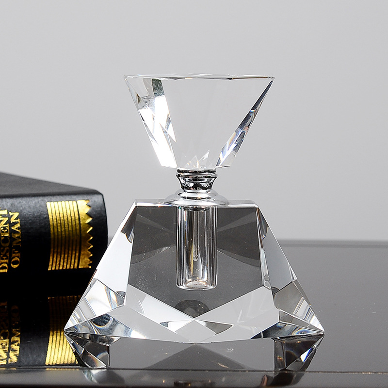 ヴィンテージヨーロピアンクリスタル香水瓶プレミアムデコレーシ - Vintage Collectible Perfume Bottles のレビューと価格