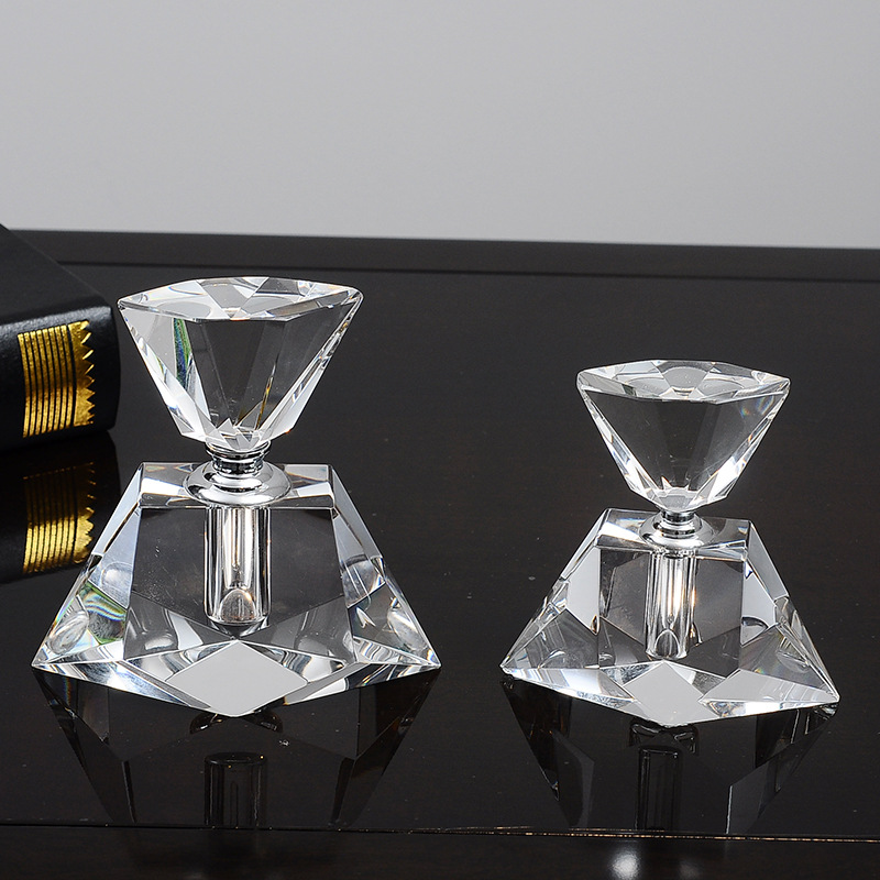 ヴィンテージヨーロピアンクリスタル香水瓶プレミアムデコレーシ - Vintage Collectible Perfume Bottles のレビューと価格