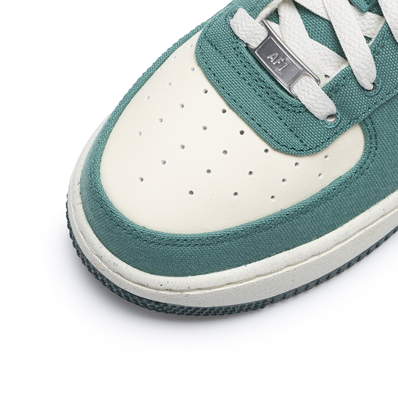 ナイキ レディース シューズ エア フォース 1 Lv8 3 - Nike Shoes Air Force 1 のレビューと価格